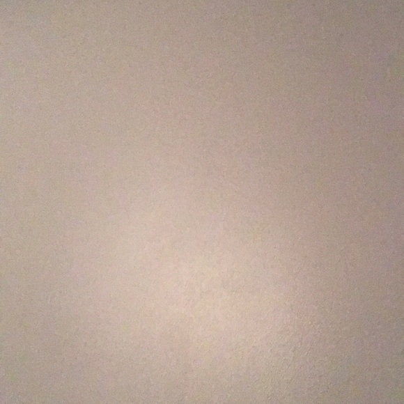 Meet your Posher, Gaelle - Picture 1 of 1